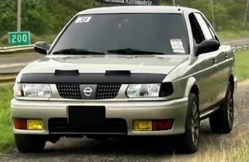 Nissan Sentra B13